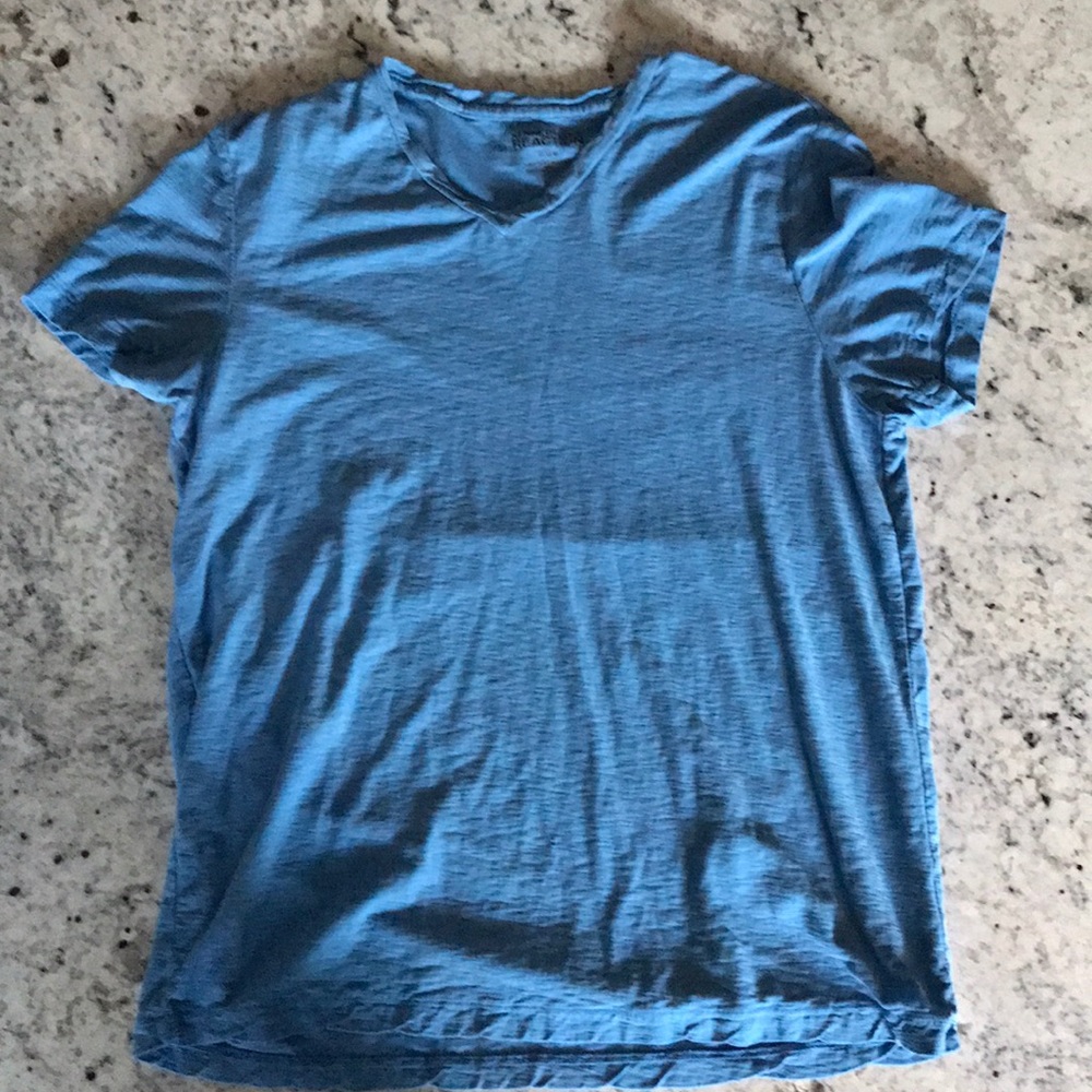 Kenneth Cole T-shirt